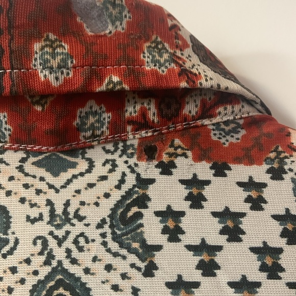 LADY MANHATTAN SIZE S Long-sleeve Sheer Patterned Button-up Top - Picture 10 of 16